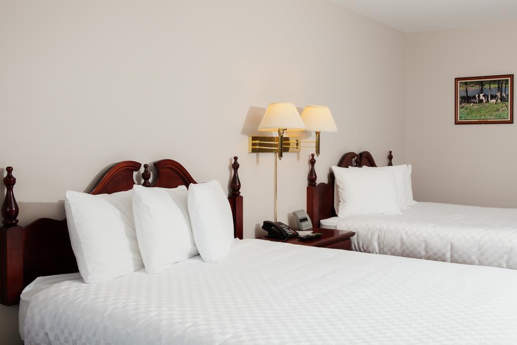 Отель Brackley Beach Northwinds Экстерьер фото