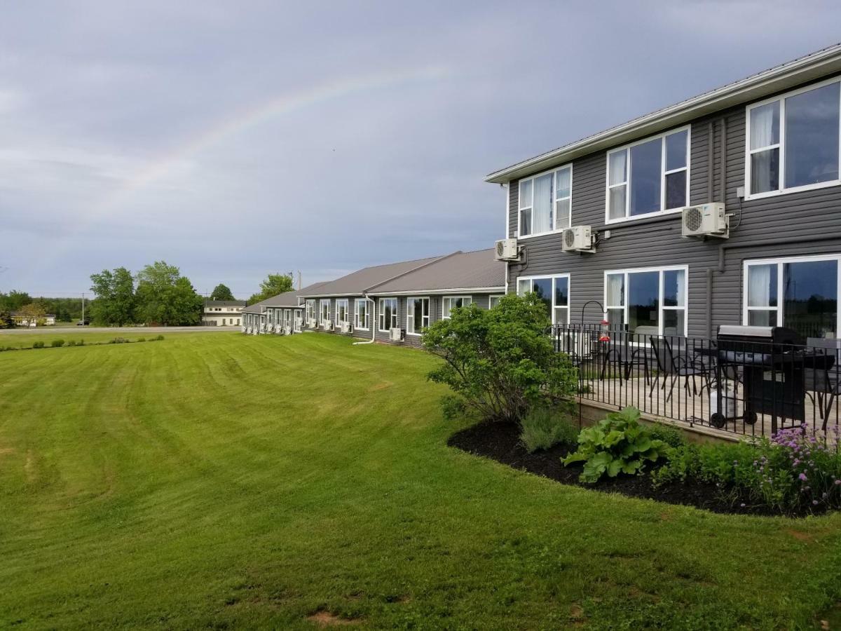 Отель Brackley Beach Northwinds Экстерьер фото